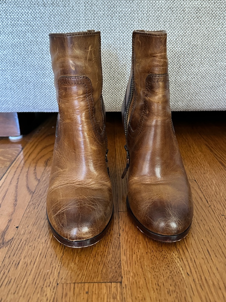Frye Womenâs Brown Leather Ankle Booties With Side Zip